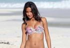 Gracie Carvalho - brazylijska modelka pozuje w bikini Victoria's Secret Swim 2013 na plaży St Bart