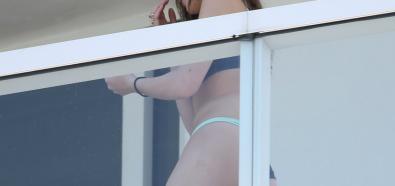 Hailee Steinfeld na wakacjach w bikini 