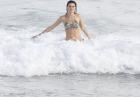 Isabeli Fontana - brazylijska modelka w bikini na plaży w Rio De Janeiro