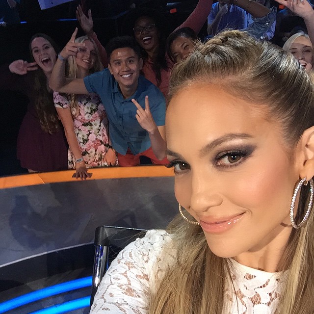Jennifer Lopez również mistrzyną selfie