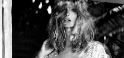 Julia Stegner topless w Vogue