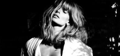 Julia Stegner topless w Vogue
