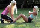 Karissa i Kristina Shannon - bliźniaczki Playboya dbają o formę