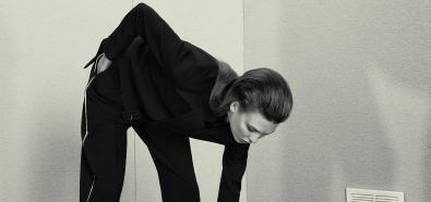 Karlie Kloss - seksowna modelka w Acne Paper