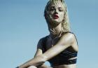 Karmen Pedaru - nagie piersi seksownej modelki w hiszpańskim Vogue