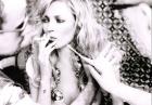 Kate Moss - sesja topless w brazylijskim Vogue