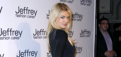 Kate Upton - modelka na imprezie Jeffrey Fashion Cares 2012 w Nowym Jorku