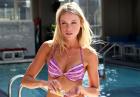 Katrina Bowden - seksowna aktorka w bikini reklamuje kremy L'Oreal