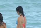 Kendall Jenner z koleżankami na plaży i jachcie