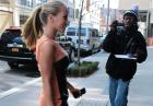 Kendra Wilkinson - seksowna celebrytka przed hotelem Soho w Nowym Jorku