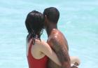 Kylie Jenner w czerwonym stroju kąpielowym