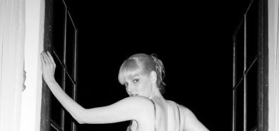 Lydia Hearst - modelka pozuje topless na zdjęciach Terry'ego Richardsona