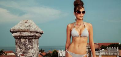 Manoela Klein - seksowna Brazylijka w strojach kąpielowych i bikini Verano High
