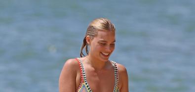 Margot Robbie topless na Hawajach