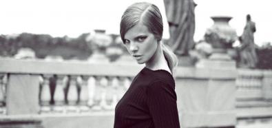Marloes Horst - seksowna modelka bez stanika w Harper's Bazaar