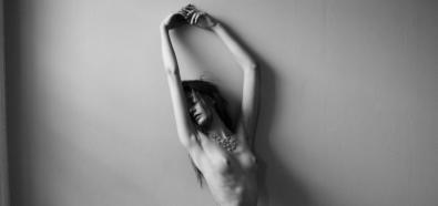 Nimue Smit - holenderska modelka w nagiej sesji dla magazynu Exit