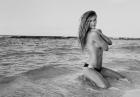 Nina Agdal topless w sesji Jeffa Olsona