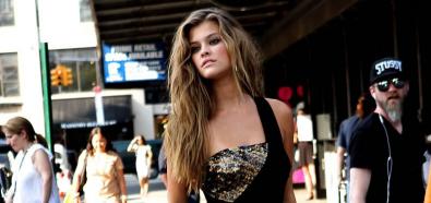 Nina Agdal - duńska modelka w seksownej sukience w Nowym Jorku