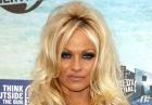 Pamela Anderson w prześwitującej sukience