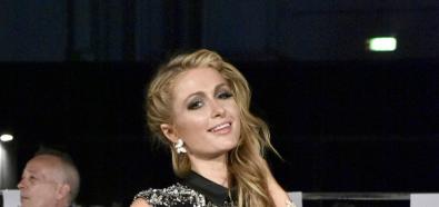 Paris Hilton na pokazie mody w Milanie