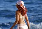 Rihanna wygrzewa ciało na hawajskiej plaży