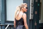 Rita Ora uwodzicielsko w czarnej sukience