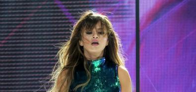 Selena Gomez w seksownych kreacjach na koncercie