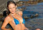 Jessica Perez - sesja w bikini na Wyspie Wielkanocnej w Sports Illustrated Swimsuit Edition 2013