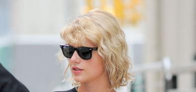Taylor Swift w seksownych leginsach