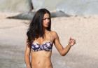 Adriana Lima - modelka pozuje w bikini