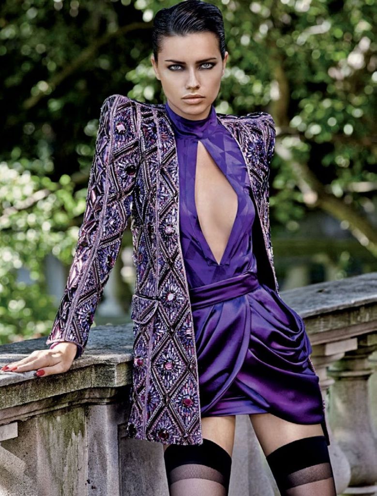 Adriana Lima - seksowny Aniołek Victoria's Secret w brazylijskim Vogue