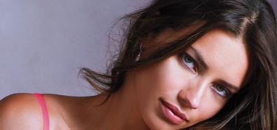 Adriana Lima - seksowna modelka w bieliźnie Victoria's Secret