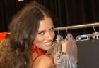 Adriana Lima za kulisami pokazu bielizny Victorias Secret