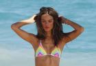 Alessandra Ambrosio - seksowna modelka w bikini Victoria's Secret na plaży St. Barts