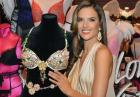 Alessandra Ambrosio - modelka prezentuje Victoria's Secret Fantasy Bra w Nowym Jorku
