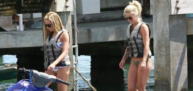 Julianne Hough i Ashley Tisdale - aktorki w bikini