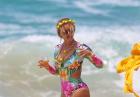 Beyonce w kolorowym stroju kąpielowym