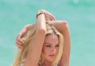 Candice Swanepoel - modelka w bikini Victoria's Secret na Saint Barthelemy