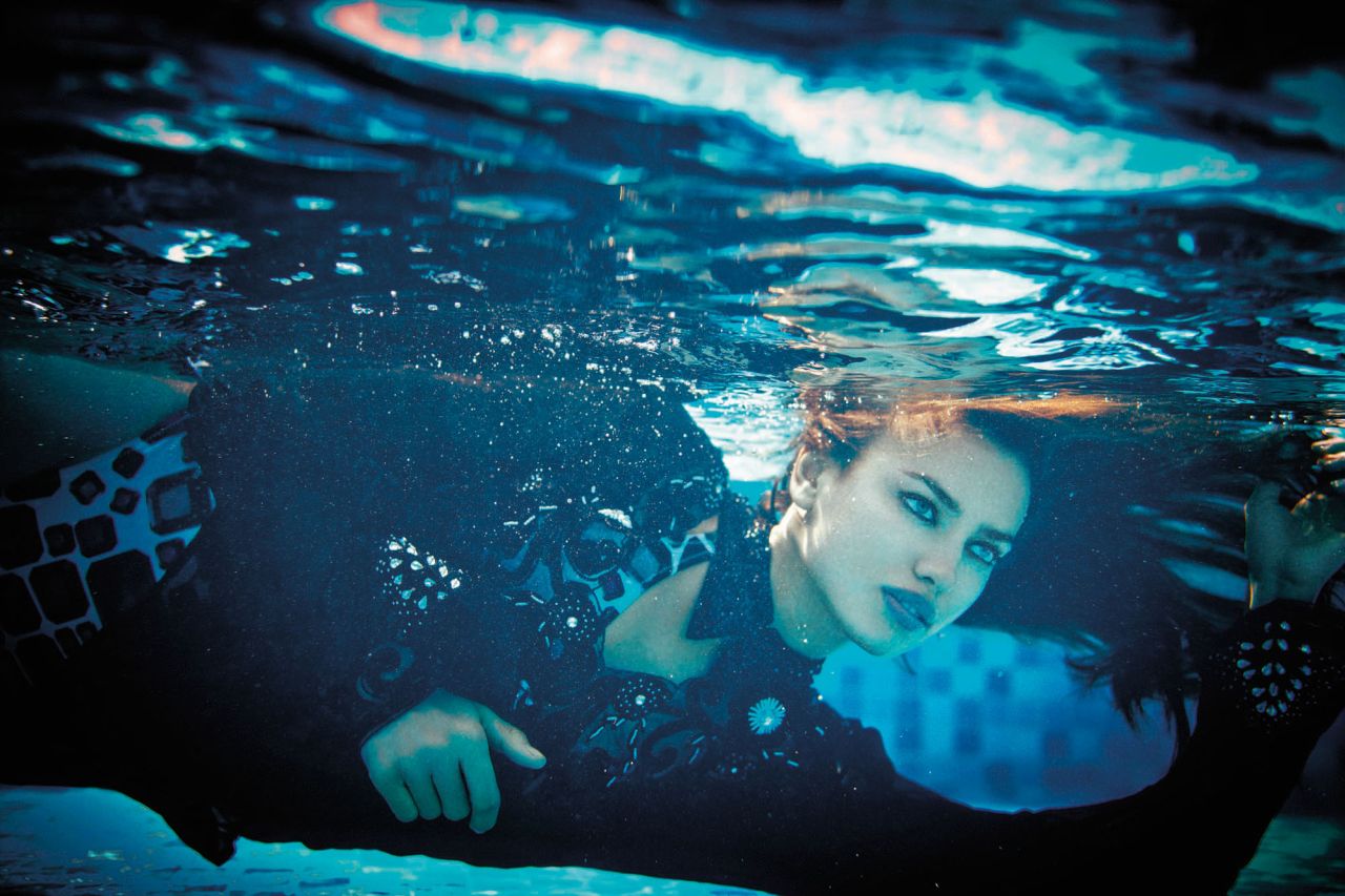 Irina Shayk - seksowna modelka w bikini Agua Bendita 2013