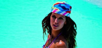 Izabel Goulart - modelka w bikini Agua Bendita