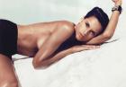 Izabel Goulart topless w hiszpańskim wydaniu magazynu Vogue