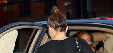 Jennifer Lopez w legginsach i glanach