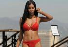 Jessica White - gorące zdjęcia w czerwonym bikini