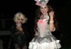 Kelly Brook w pończochach na imprezie Halloweenowej w Beverly Hills