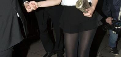 Kelly Brook - brytyjska aktorka w seksownych legginsach na koncercie Justina Timberlake'a