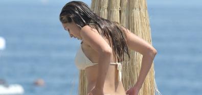 Kelly Brook - brytyjska aktorka w bikini