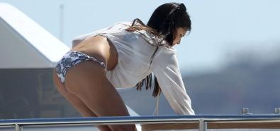 Kendall Jenner - seksowna modelka w bikini