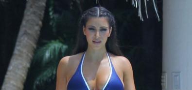Kim Kardashian i Kendal Jenner - celebrytki w bikini