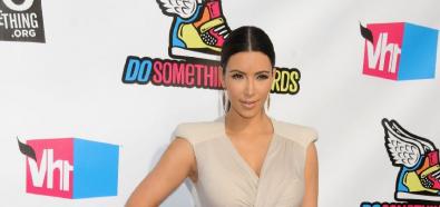 Kim Kardashian - celebrytka na gali VH1 Do Something