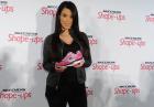 Kim, Kourtney, Khloe Kardashian na konferencji Skechers Fitness Group w Beverly Hills